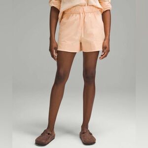 NWOT LULULEMON Cinchable Woven Shorts 🍑
